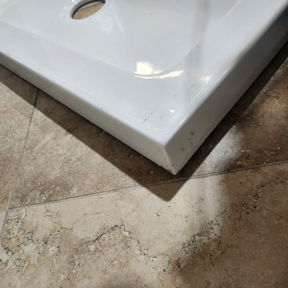 48 x 32 Acrylic Shower Base White Floormodel Clearance As is i15
