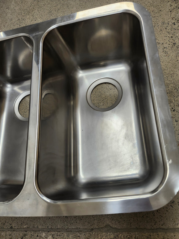 Blanco Performa 21 Inch Undermount Double Bowl Bar Sink with 18 Gauge 304 Series Stainless Steel and Sound Deadening Insulation Floormodel Clearance As Is 513640
