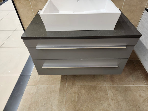 33" Vanico Loft Vanity & Countertop Combo with Mirror (as is) l10