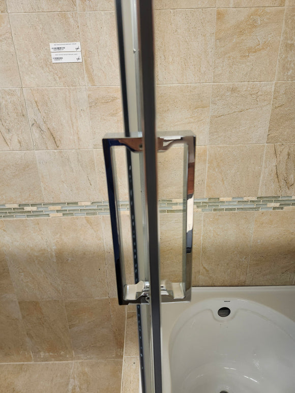 Maax 60 x 32 built in bathtub and vida tub door (as is) J7