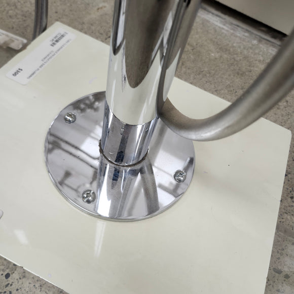 Vida V-Style Floormount Tub Filler with Hand Held Shower Head and Round Handle Floormodel Clearance as Is