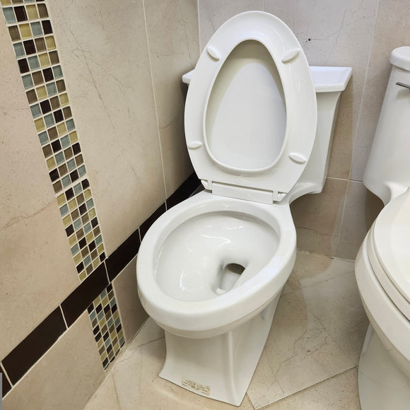 Kohler 1pc Archer Toilet (as is) i8