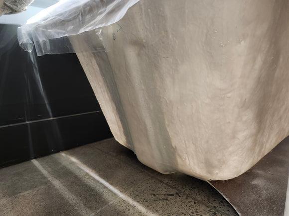 Aura Alcove Tub with Skirt Floormodel Clearance with Skirt Left Hand Drin As is 60 x 32 forma