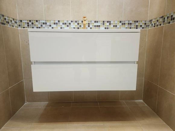 35" Moda White Wall Vanity with Countertop Combo (as is)