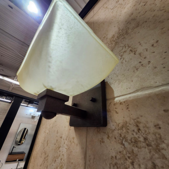 Murray WB1277CB Home Lighting Bathroom Fixrture Floormodel As Is (H22)