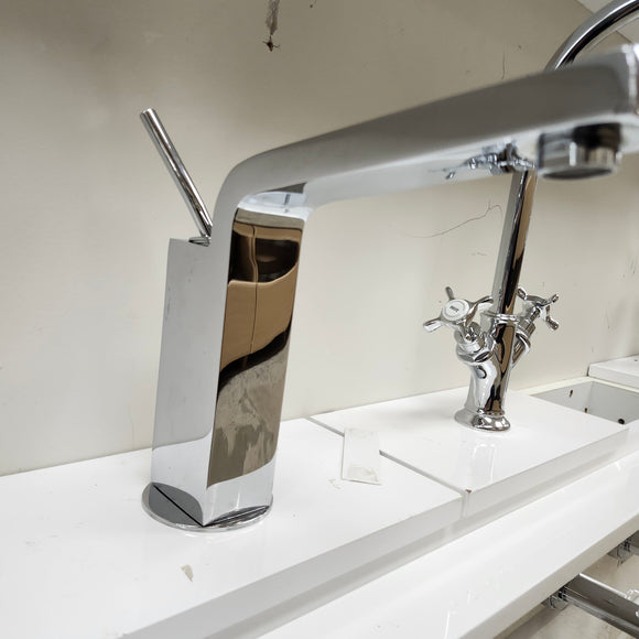 Aquabrass Hey Joe Low Solid Spout Kitchen Faucet Chrome Sold as is Floormodel Clearance