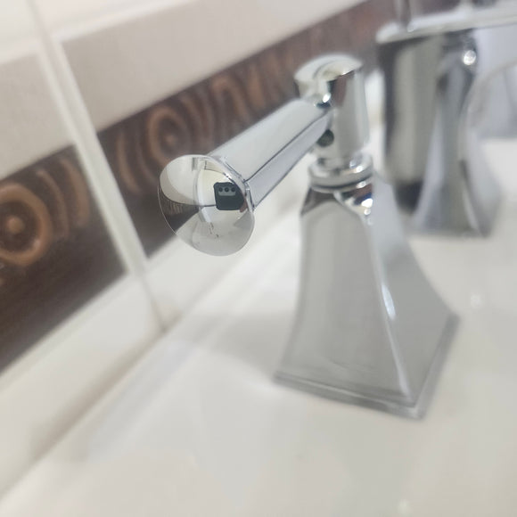 8CC 3 Hole Classic Bathroom Vanity Faucet Floormodel Clearance As Is