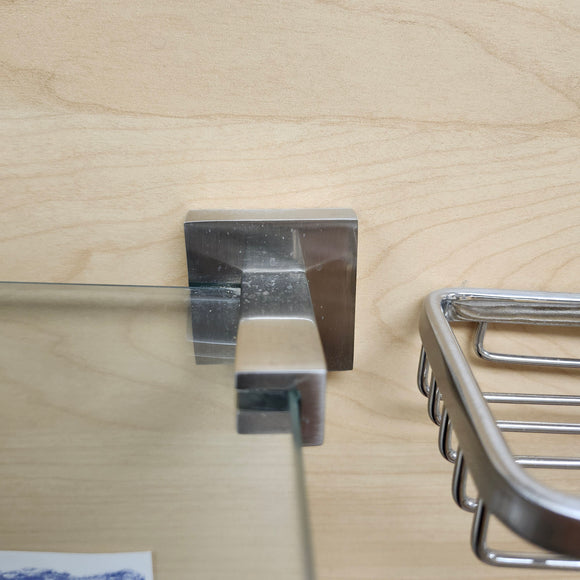 Vida 936 Series Glass Shelf Floormodel Clearance As Is