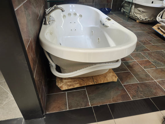 Maax tub 72 x 36 hydmax living biscuit floormodel clearance as is m7