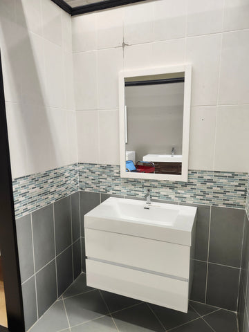 Moda 31 Vanity with Countertop (as is) g6 with mirror wallhung