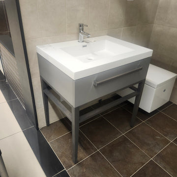 Aura Grand River 30 x 22 Floormount Vanity with Countertop Sink Top Combo Floormodel Clearance as is J11