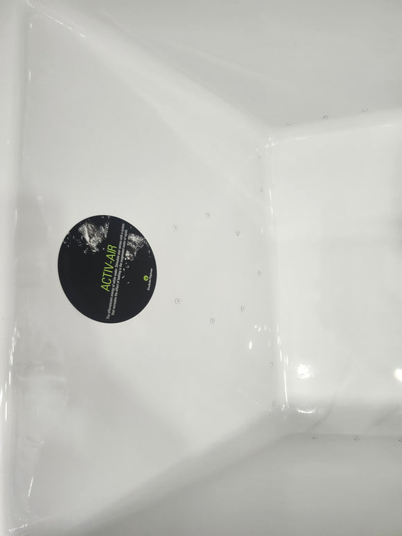 Neptune Freestanding Bathtub 66 x 36 Air Side Ametys White AM3260A Floormodel As is Etobicoke