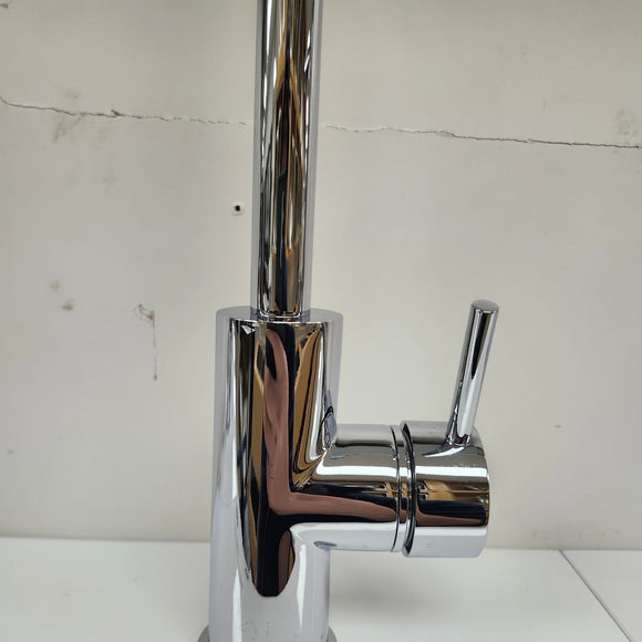 Single Hole Bathroom Faucet with Lever Handle Floormodel As Is