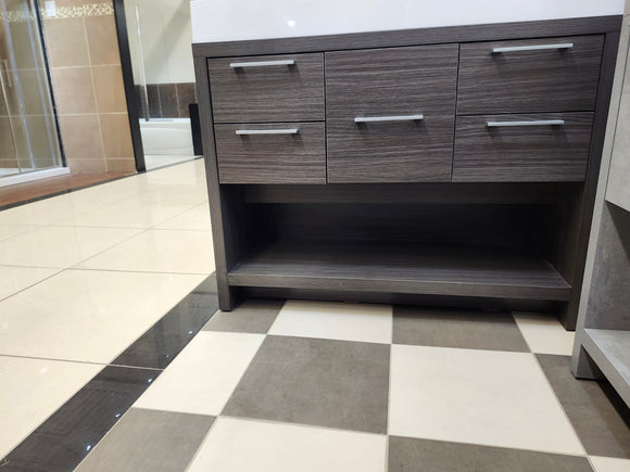 Aura Vero 39" Vanity Base and Top combo (as is)