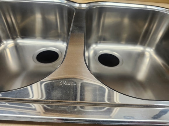 32 1/4 x 19 1/2 Drop in Kitchen Sink Stainless steel 2 bowl Floormodel Clearance As is