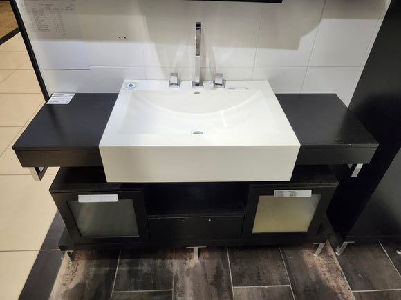 70" Vanico Vanity Combo with Matching Linen (as is) l8