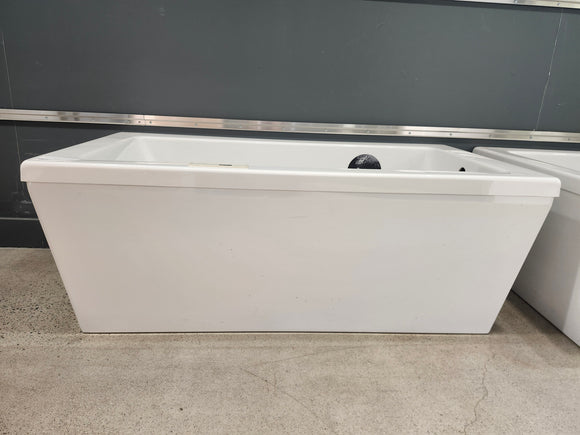 Neptune Freestanding Bathtub 60 x 32 Air Side Ametys White AM3260A Floormodel As is Etobicoke