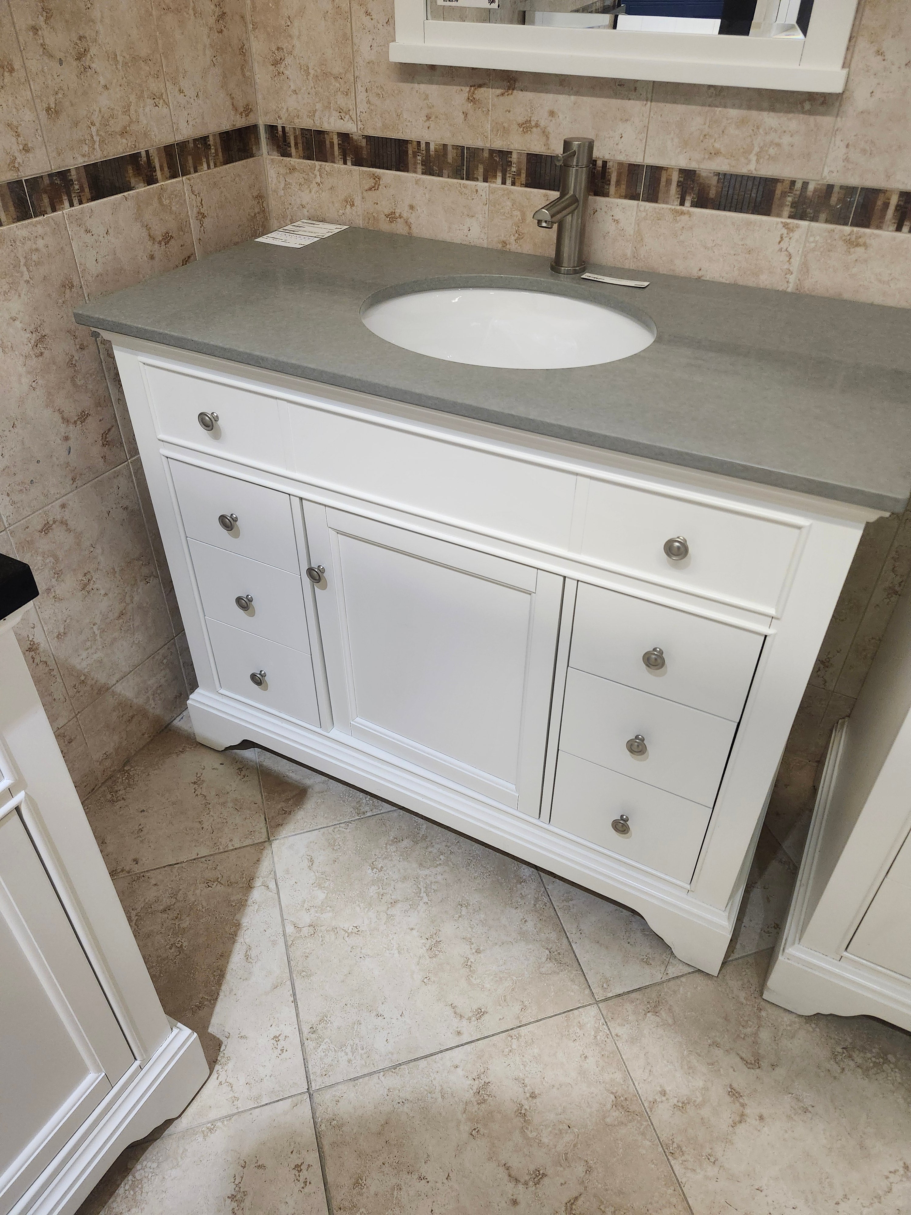 42" Fairmont Framingham Vanity and Countertop Combo with Mirror (as is) - 0
