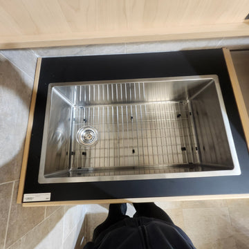 Zomodo Montego 1 Bowl 32 x 18 Undermount Stainless Steel Kitchen Sink MOC762 Floormodel as is M10 - 0