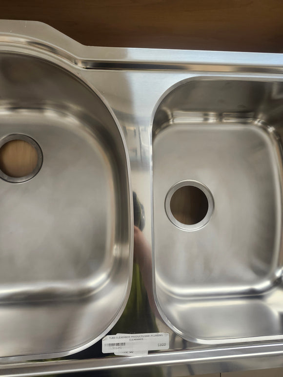 Undermount Stainless Steel Kitchen Sink 2 Bowl 38 1/4 x 21 1/4 With basket Floormodel Clearance As is