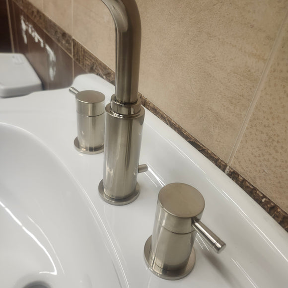 American Standard 8cc Bathroom Faucet with Handles Brushed Nickel Floormodel Clearance as is (H9)