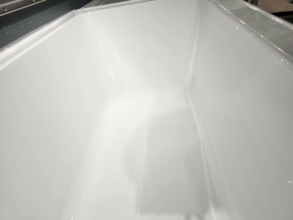 Aura Alcove Tub with Skirt Floormodel Clearance with Skirt Left Hand Drin As is 60 x 32 forma