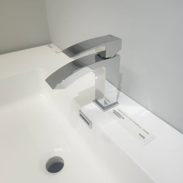 Rubi Fall Single Hole Bathroom Vanity Faucet Chrome RFA11B Floormodel Clearance As is (H18)