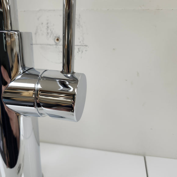 Kitchen Elongated Faucet Lever Handle Floormodel Clearance As Is