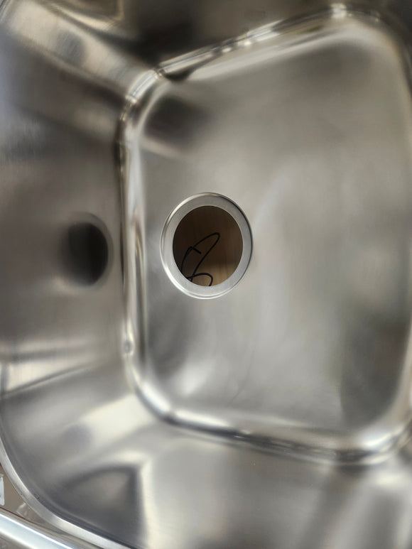 Undermount Stainless Steel Kitchen Sink 2 Bowl 38 1/4 x 21 1/4 With basket Floormodel Clearance As is