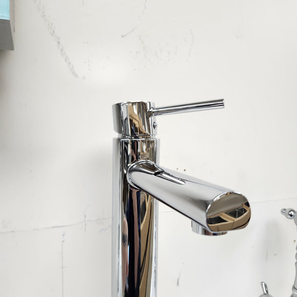 Single Hole Bathroom Faucet with Lever Handle Floormodel As Is