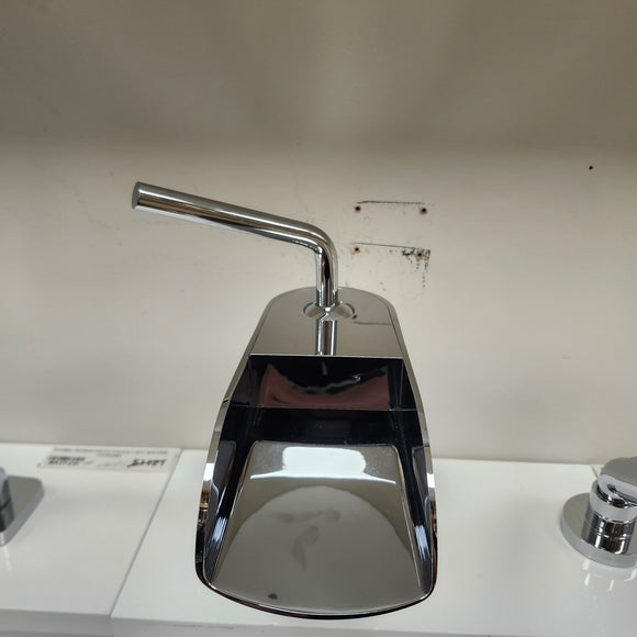 Aquabrass Love Me 2pc Roman Deck Tub Filler With Hand Shower Floormodel Sold as is