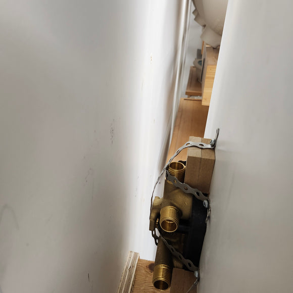 Brizo Thermostatic Shower Kit 2 Function Floormodel Clearance As is