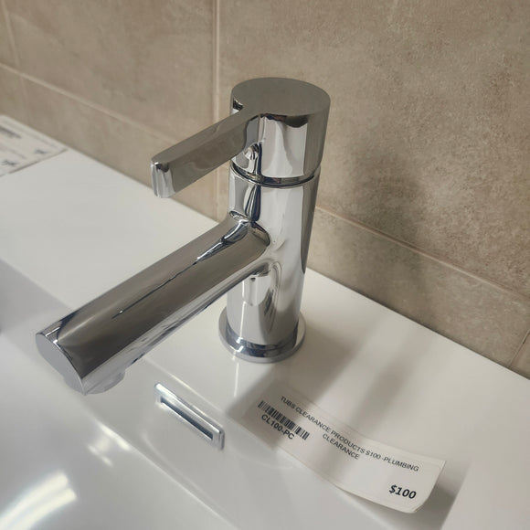 Vida Single Hole Bathroom Vanity Faucet As Is Floormodel Clearance J11