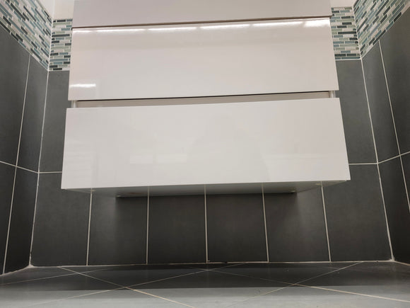 Moda 31 Vanity with Countertop (as is) g6 with mirror wallhung