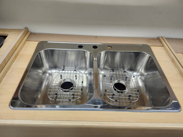 Vida Axes 31" x 20" Stainless Steel 3 Hole Overmount Kitchen Sink Floormodel Clearance