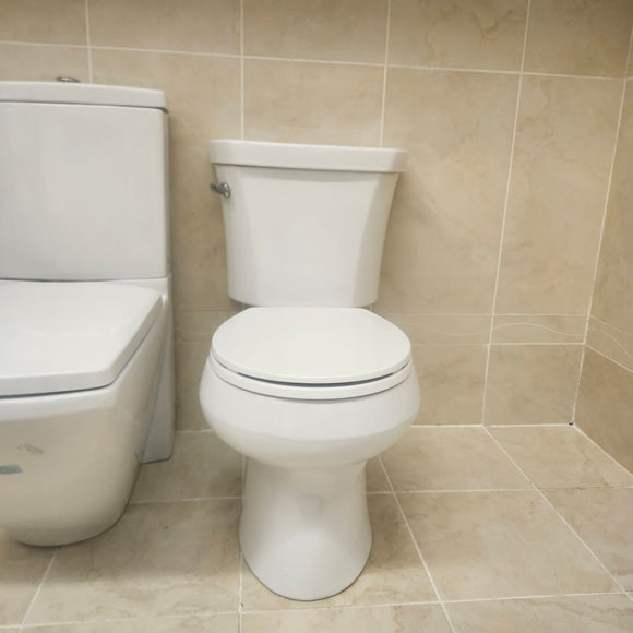 Kohler 2pc Toilet with Seat Floormodel Clearance as is K4467 K4197 K4639  I12