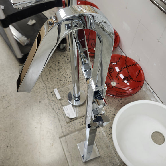 Aquabrass Roman Deck Tub Filler with Hand Held Shower Head Chrome Floormodel as is