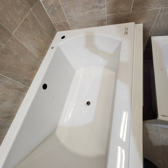 Primula Alcove 65 x 35 Built In Bathtub White 4066AA1 Floormodel Clearance as is M10