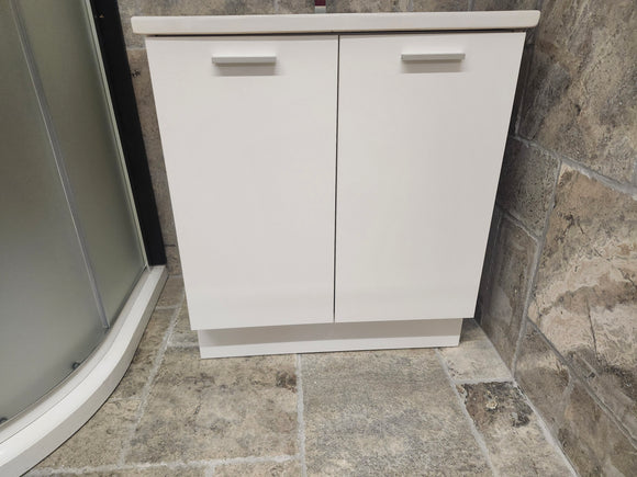 Essentials 30" Vida Vanity and Countertop Combo with Mirror (as is) J5