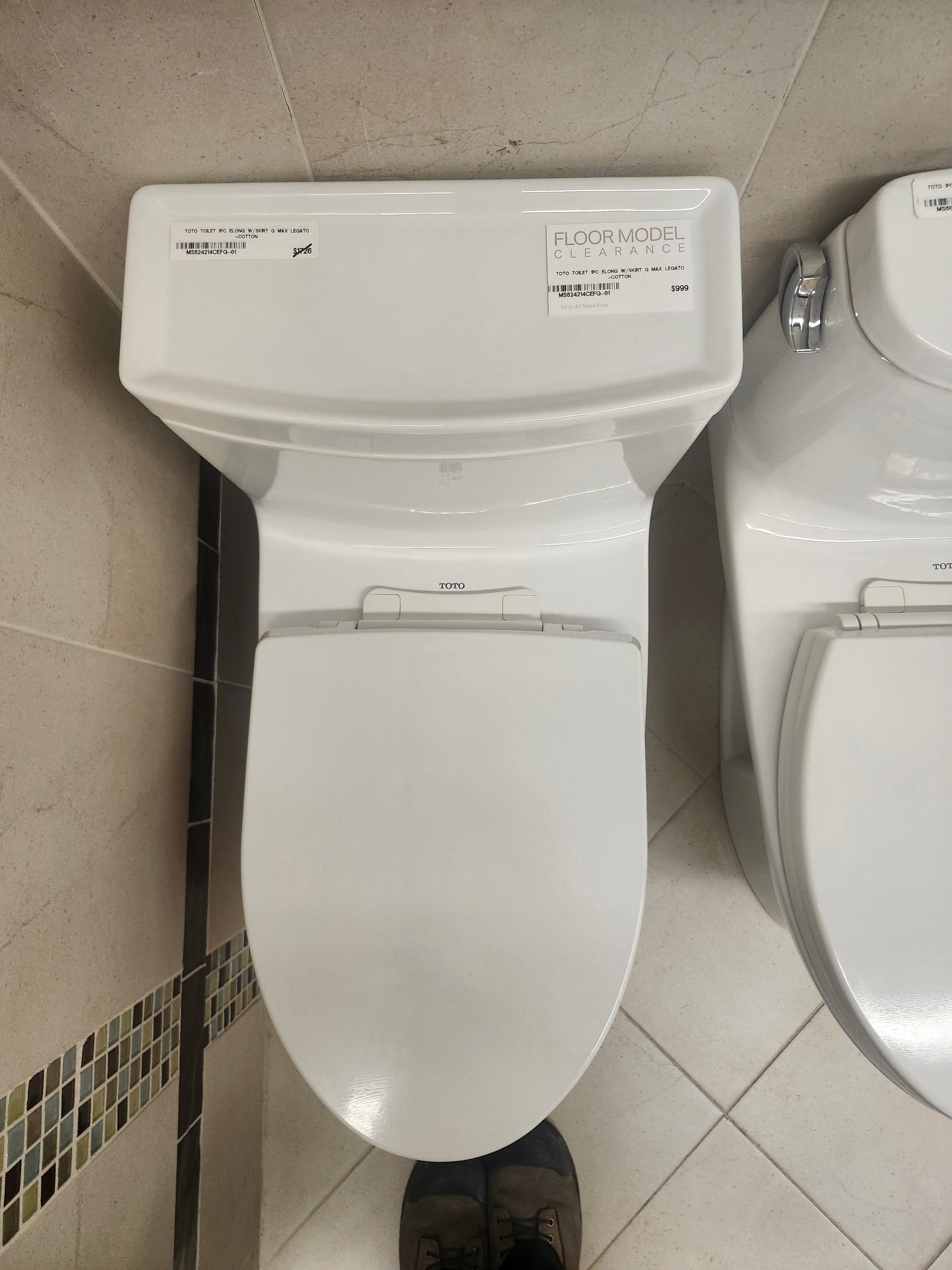 Toto Legato G-Max Skirted Elongated Toilet (as is)