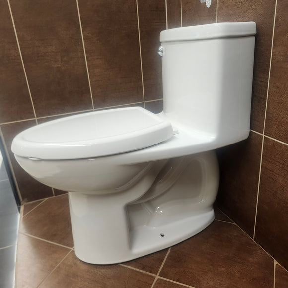 American Standard 1pc Elongated Toilet Floormodel Clearance as is (H9)2403128020
