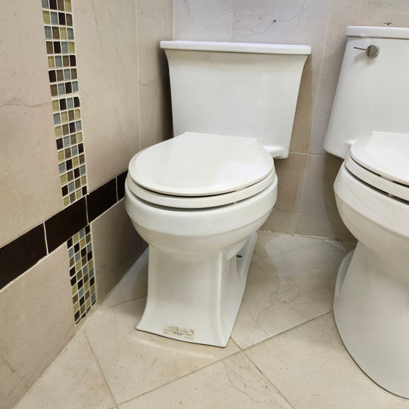 Kohler 1pc Archer Toilet (as is) i8