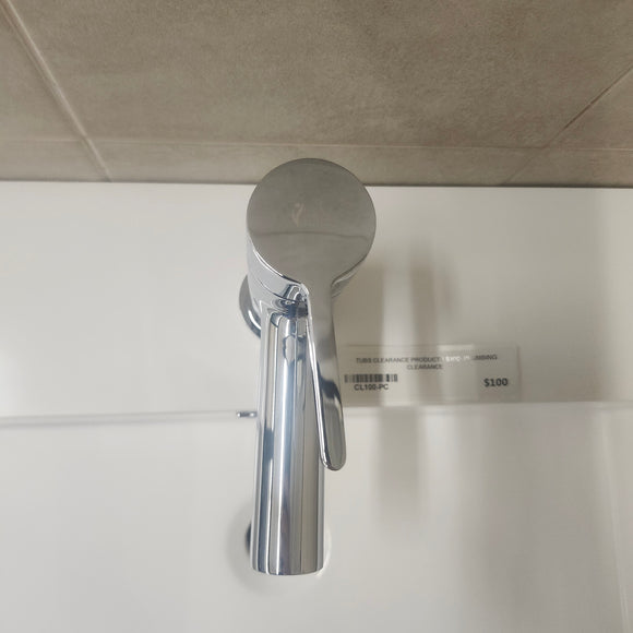 Vida Single Hole Bathroom Vanity Faucet As Is Floormodel Clearance J11
