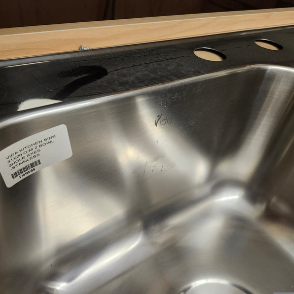 Vida Axes 31 x 20 3 Hole Kitchen Sink 2 Bowl Floormodel as is m10