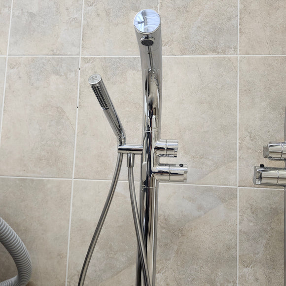 Victoria & Albert Roman Deck Faucet Floormount Thermostatic Tub Filler TU14 Floormodel clearance as is m8