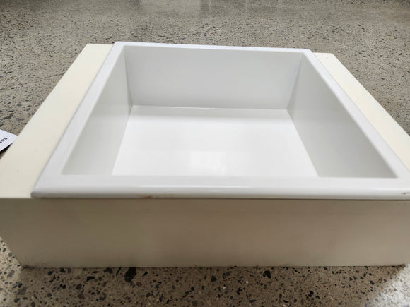 Rubinet 12 x 12 Niche Shower In wall accessory White Floormodel Clearance