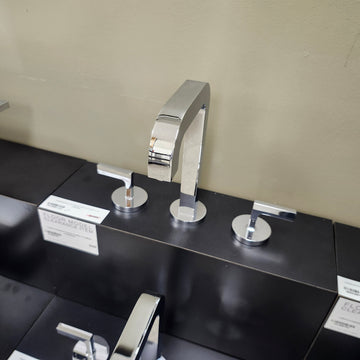 Hansgrohe Axor Series 8cc Bathroom Faucet 3 Hole Cittrio Lever Handles Chrome Floormodel Clearance as is