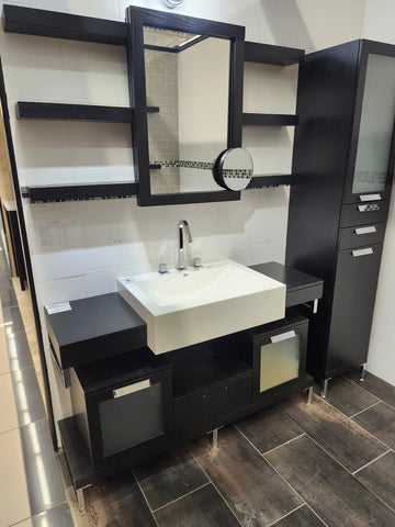 70" Vanico Vanity Combo with Matching Linen (as is) l8