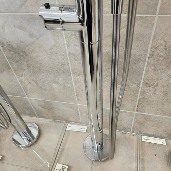 Victoria & Albert Roman Deck Faucet Floormount Thermostatic Tub Filler TU14 Floormodel clearance as is m8