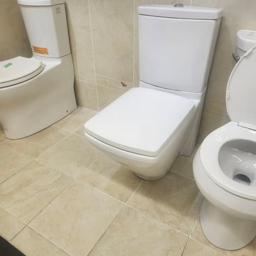 Kohler 2pc Elongated Toilet with Seat Floormodel Clearance as is K4472 K4308  I12 - 0